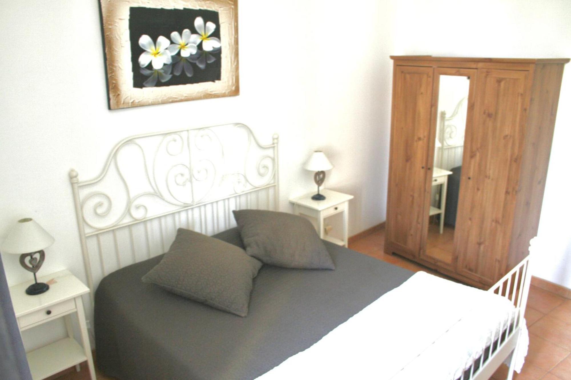 Gites Avec Piscine Et Jacuzzi Au Mas De Cadoule Saint-Just  部屋 写真